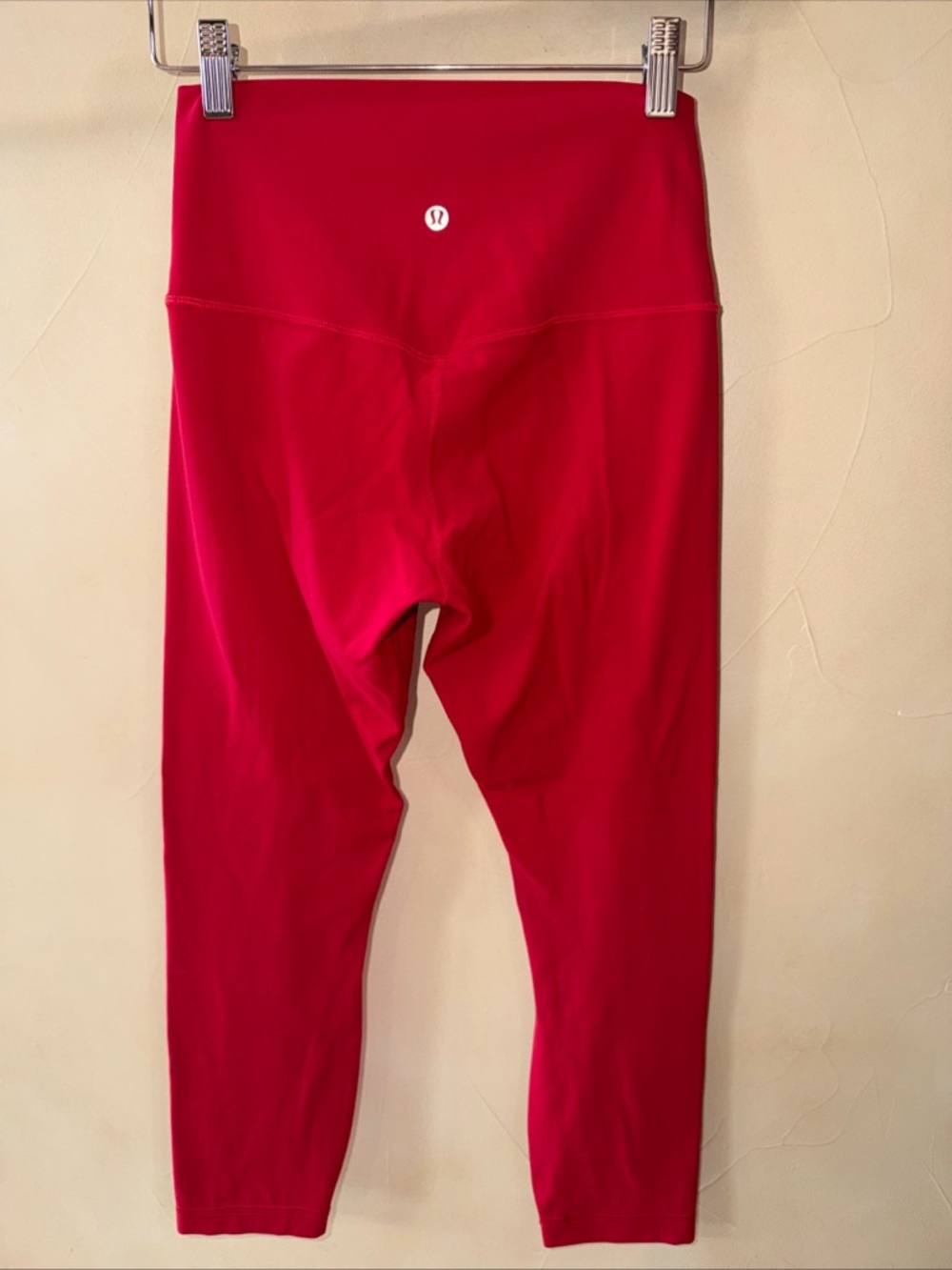 Women’s Lunar Lululemon size 6 Align leggings Red With Gold Logo-see Description - Picture 2 of 7
